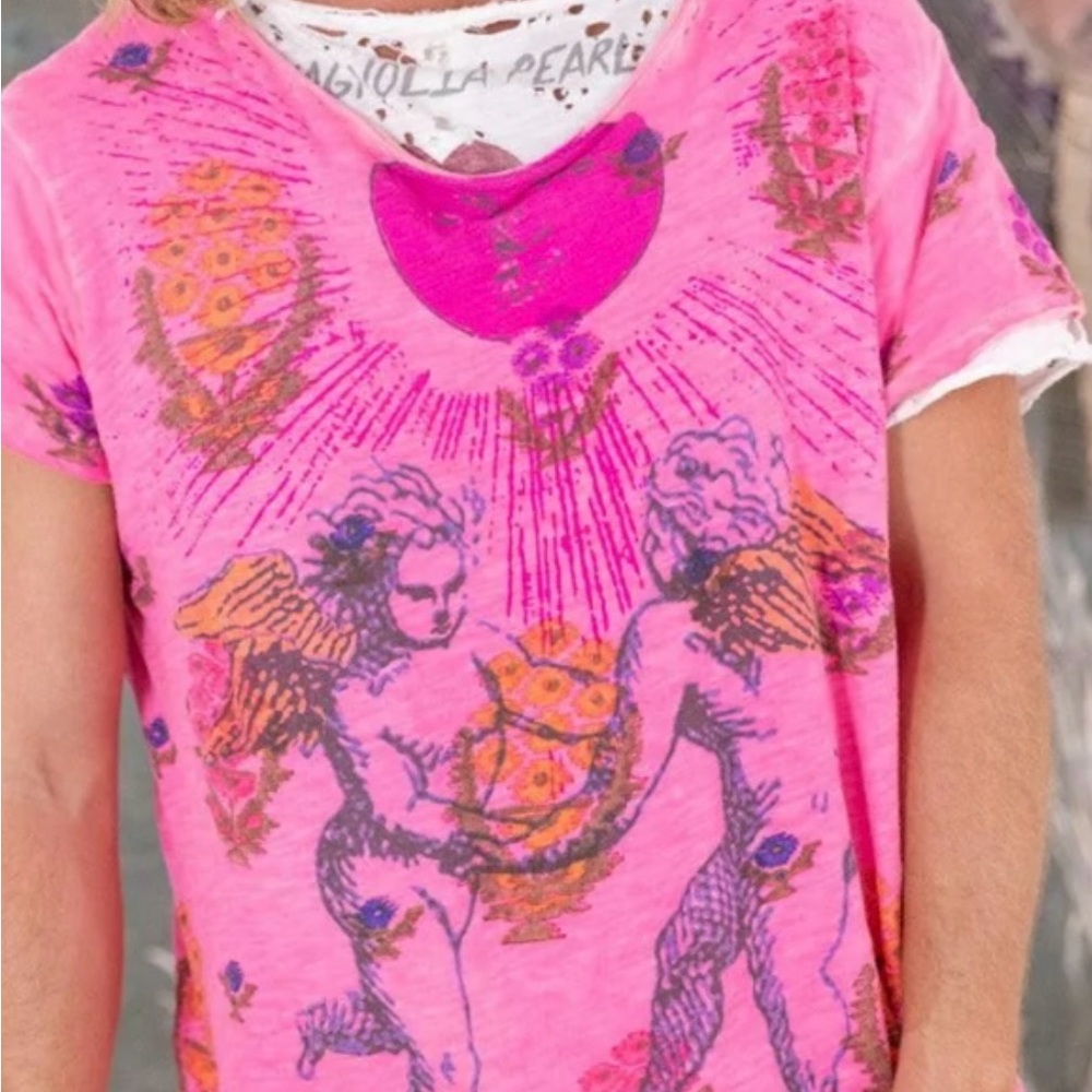 Magnolia Pearl Pink Short Sleeve Tee with Artistic Design